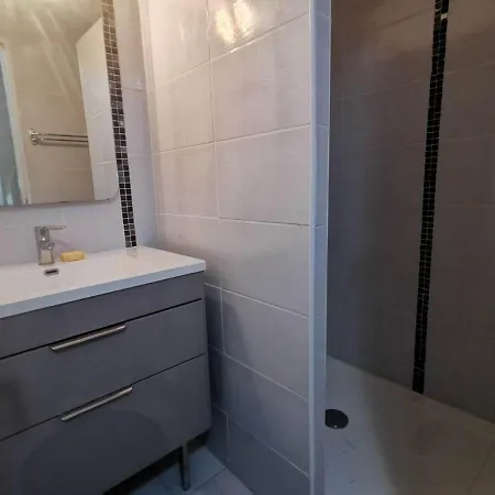 5020 Paradores 56 * Agde